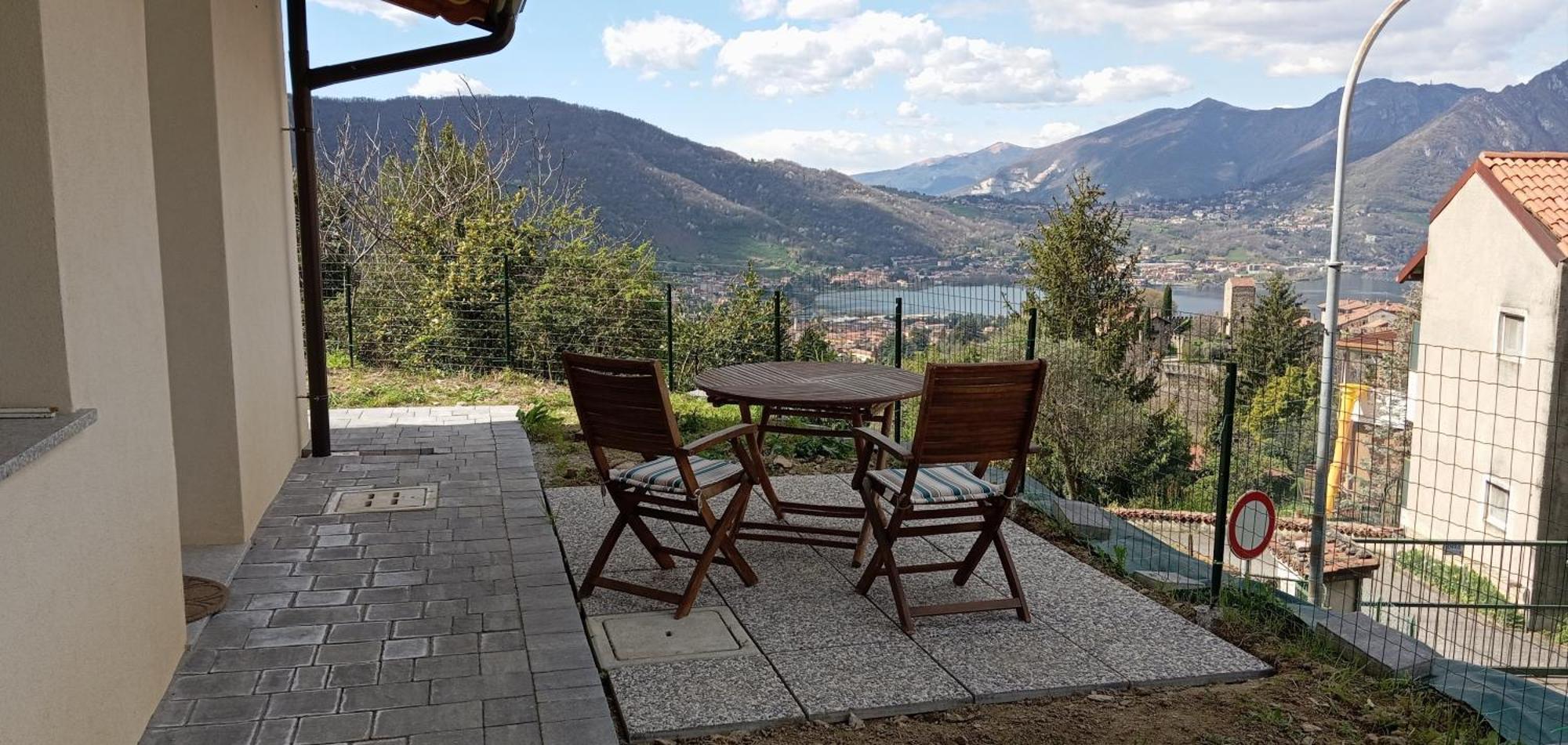 Bed and Breakfast La Dimora Dei Due Laghi Calolziocorte Exterior foto